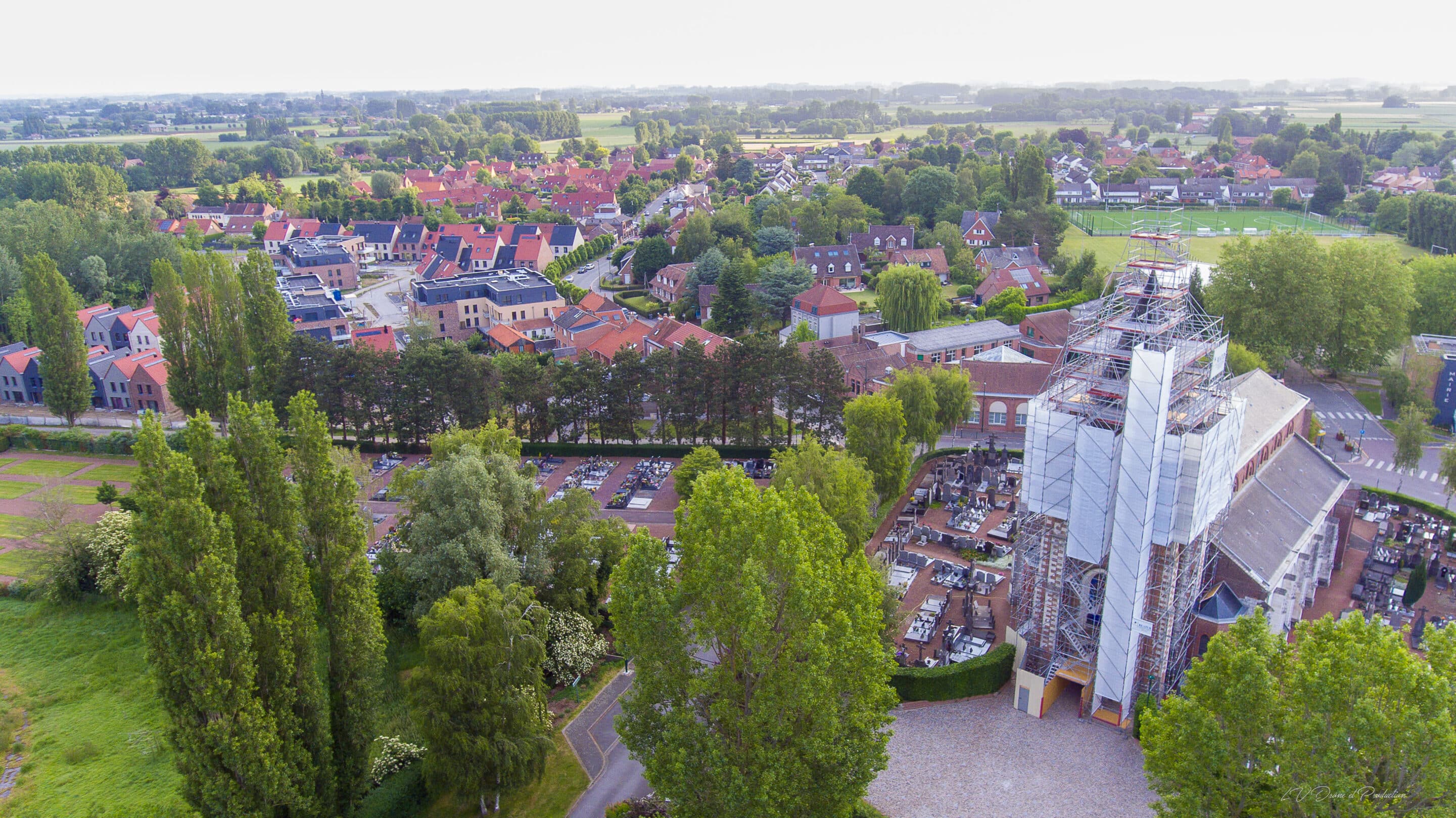 travaux église de Verlinghem image représentant une prise de vue par drone à lille